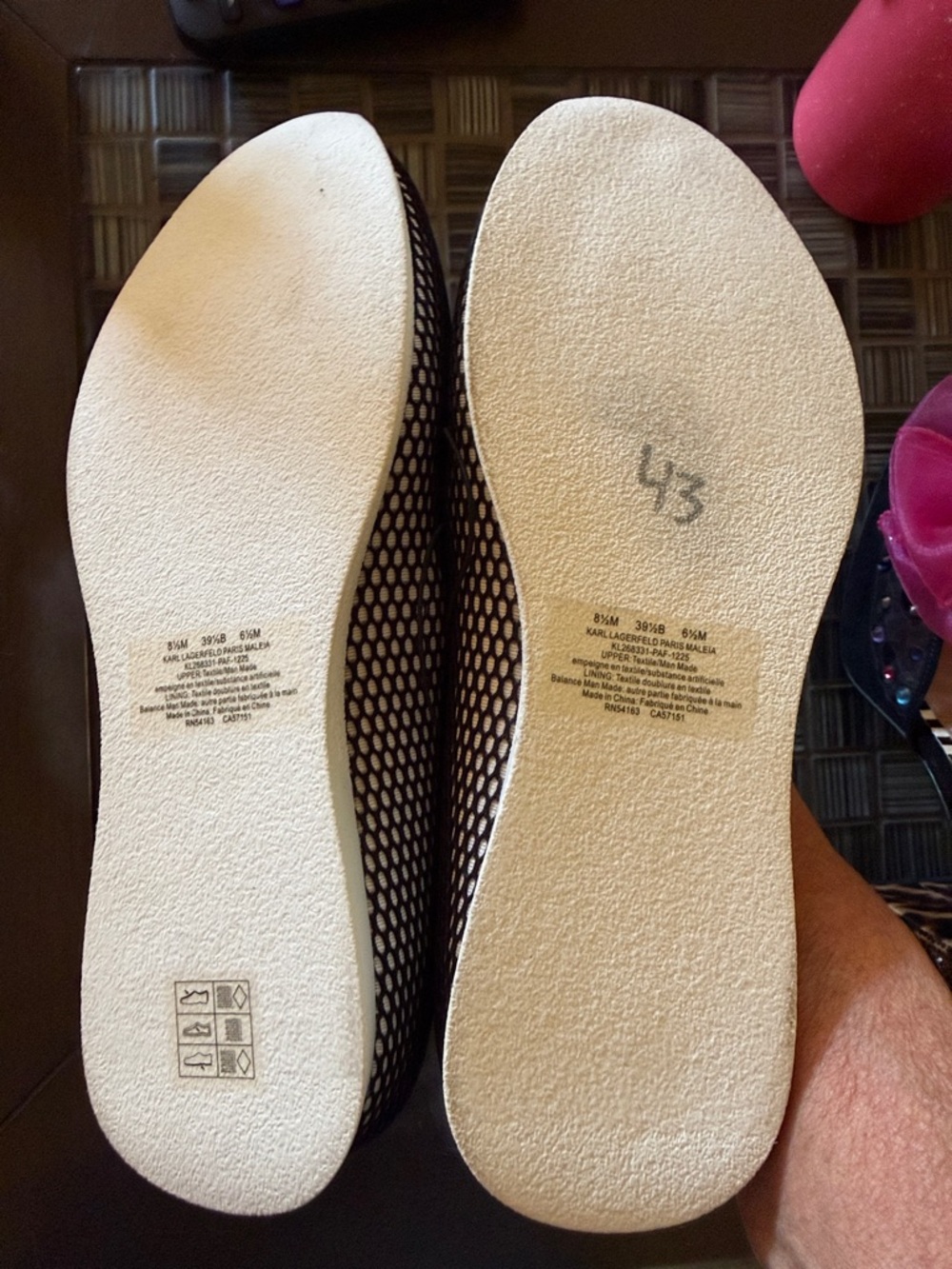 🔥 KARL LAGERFELD PARIS Maleia Mesh Ballet Flats Black White Choupette Charms. - Picture 8 of 8